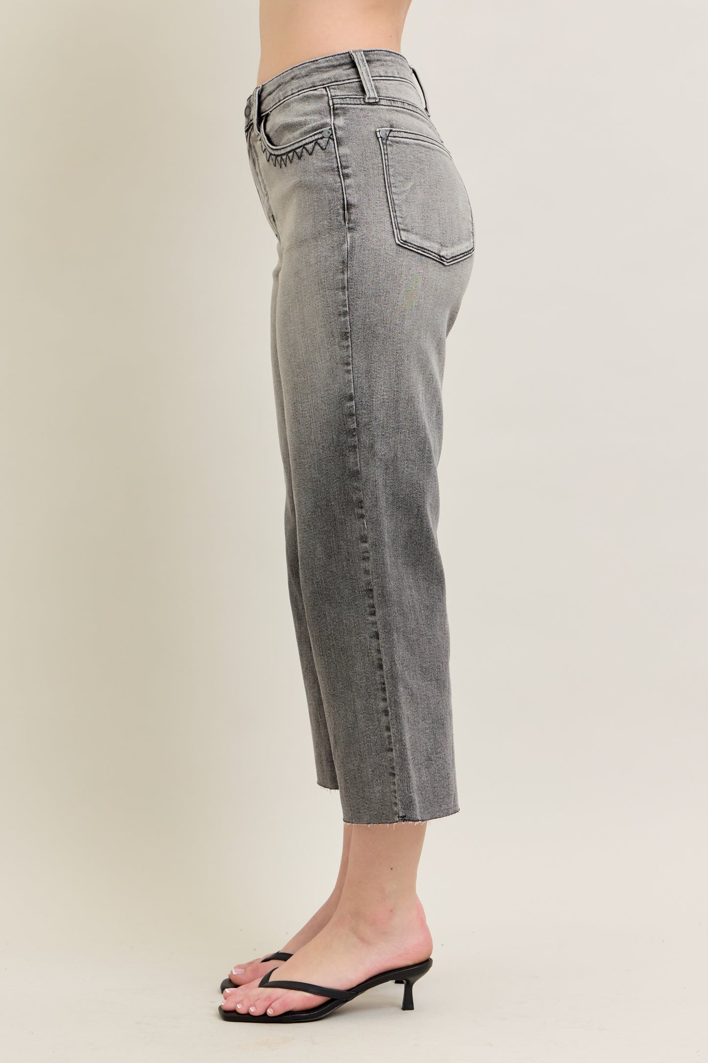 Judy Blue HW Vintage Grey Wash & Front Pocket Embroidery Crop Wide Jeans