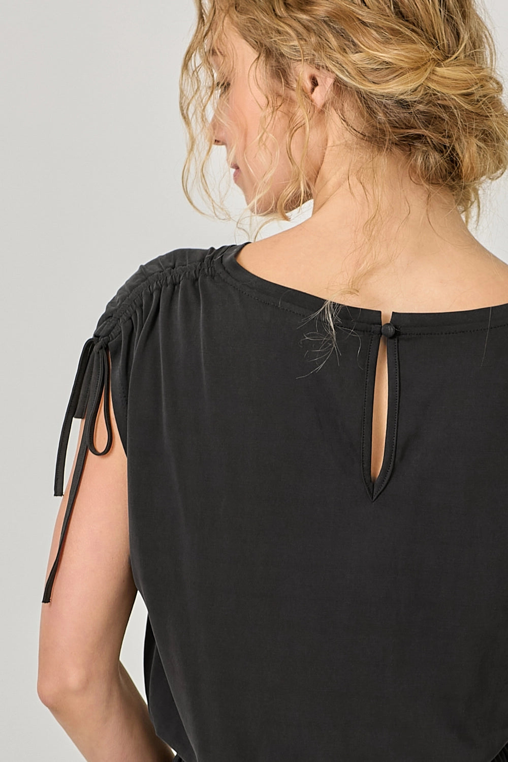 Cinched Shoulder Tie Romper