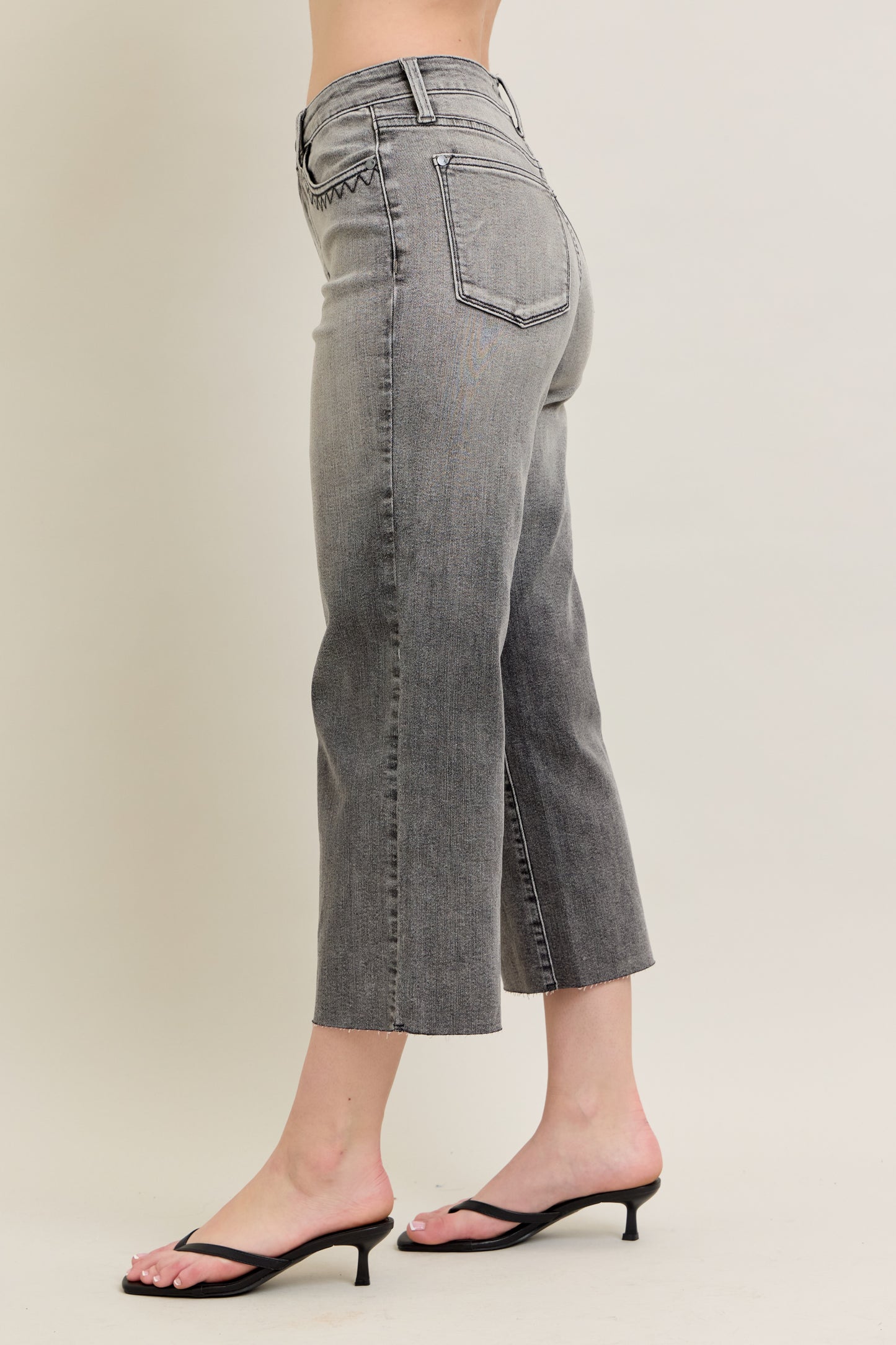 Judy Blue HW Vintage Grey Wash & Front Pocket Embroidery Crop Wide Jeans
