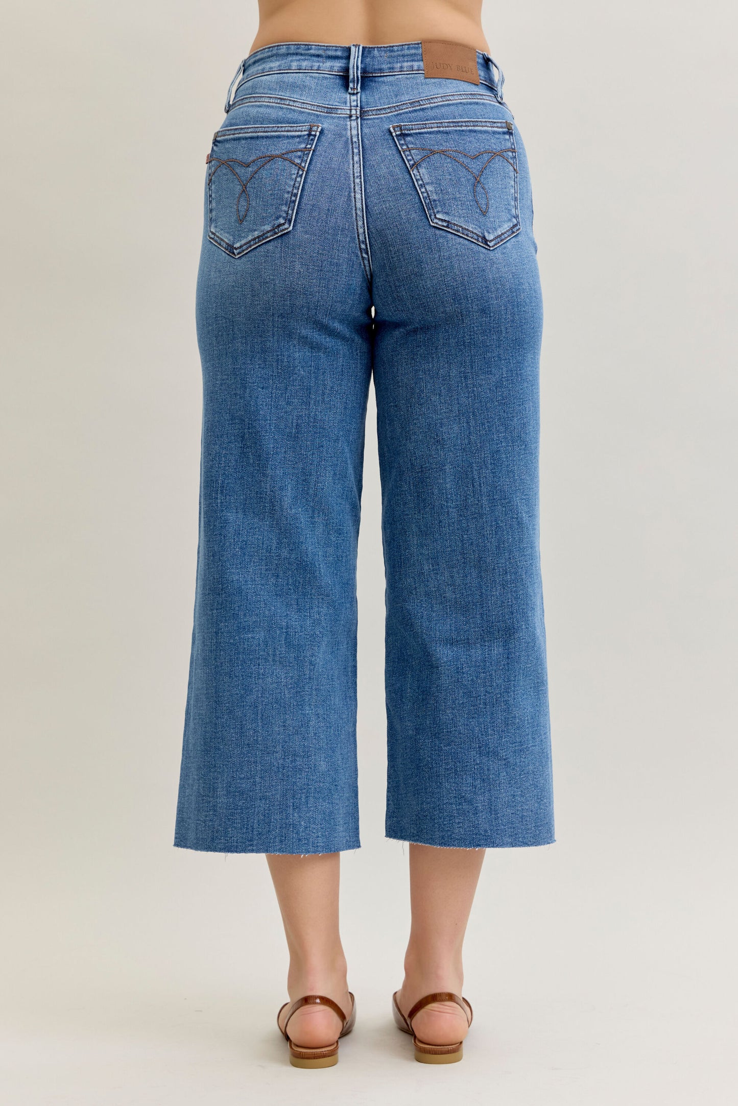 Judy Blue HW Wide Crop Classic Raw Hem Jeans