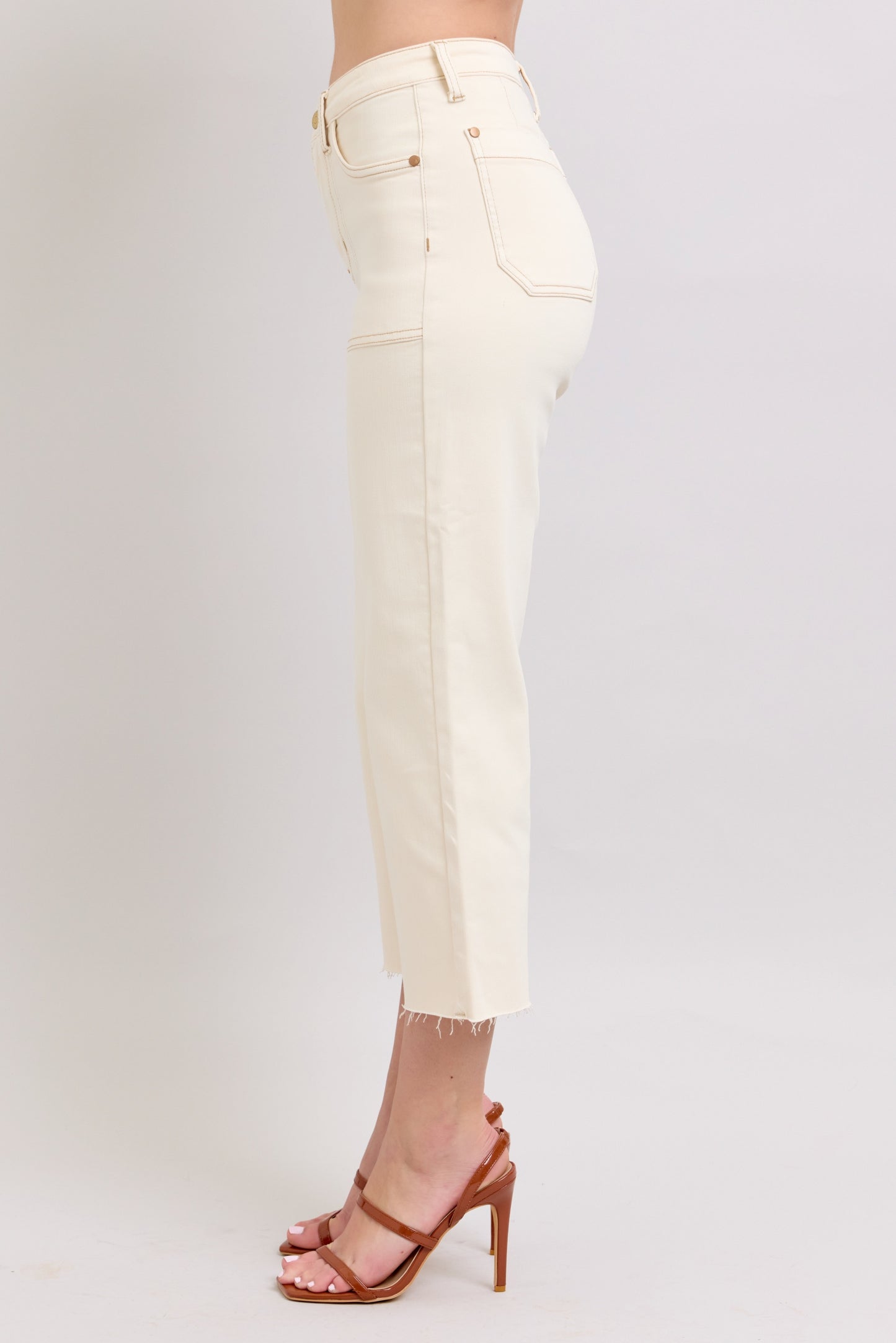 Judy Blue HW Garment Dyed Crop Wide (Ecru)