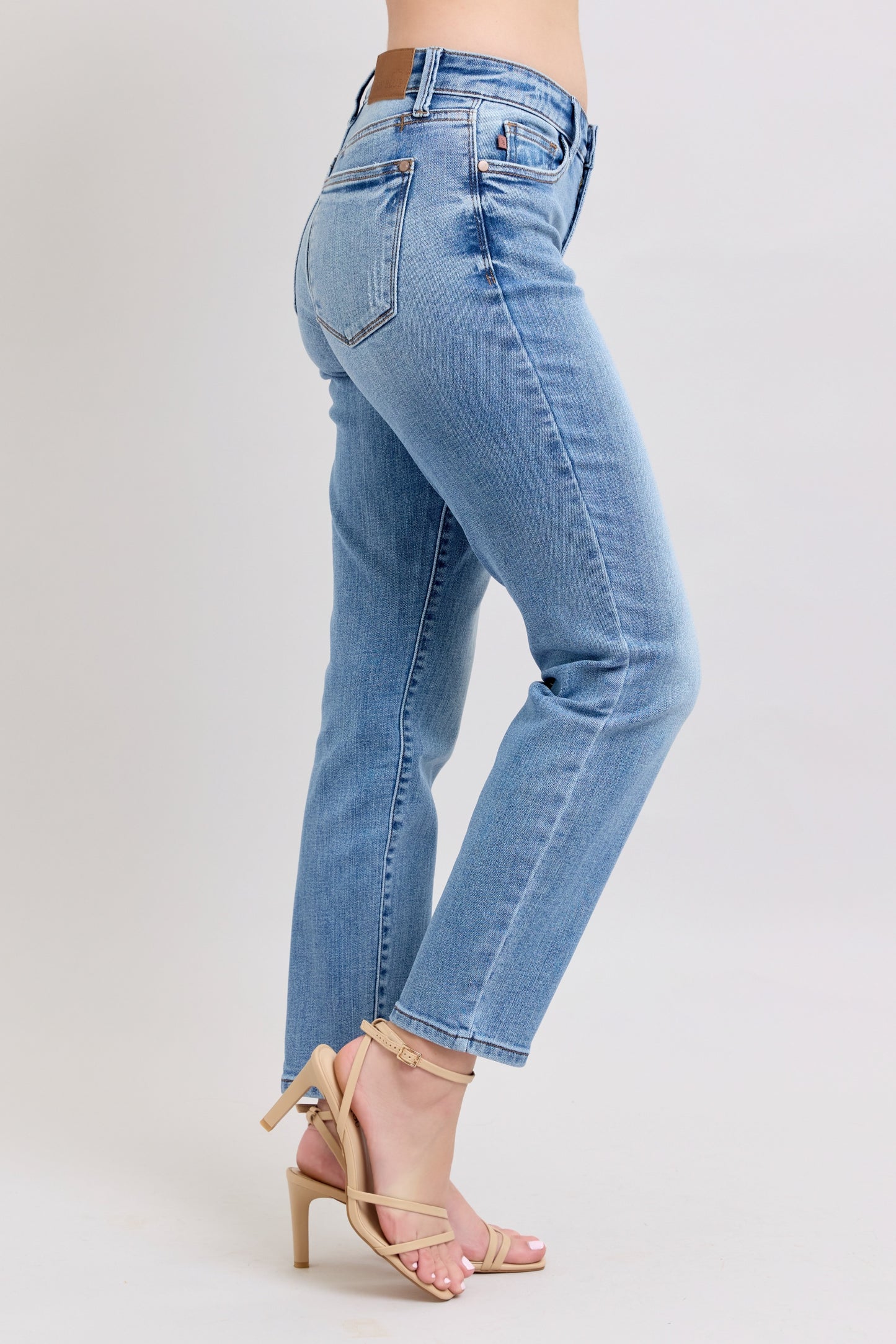 Judy Blue MR Vintage Wash Slim Fit