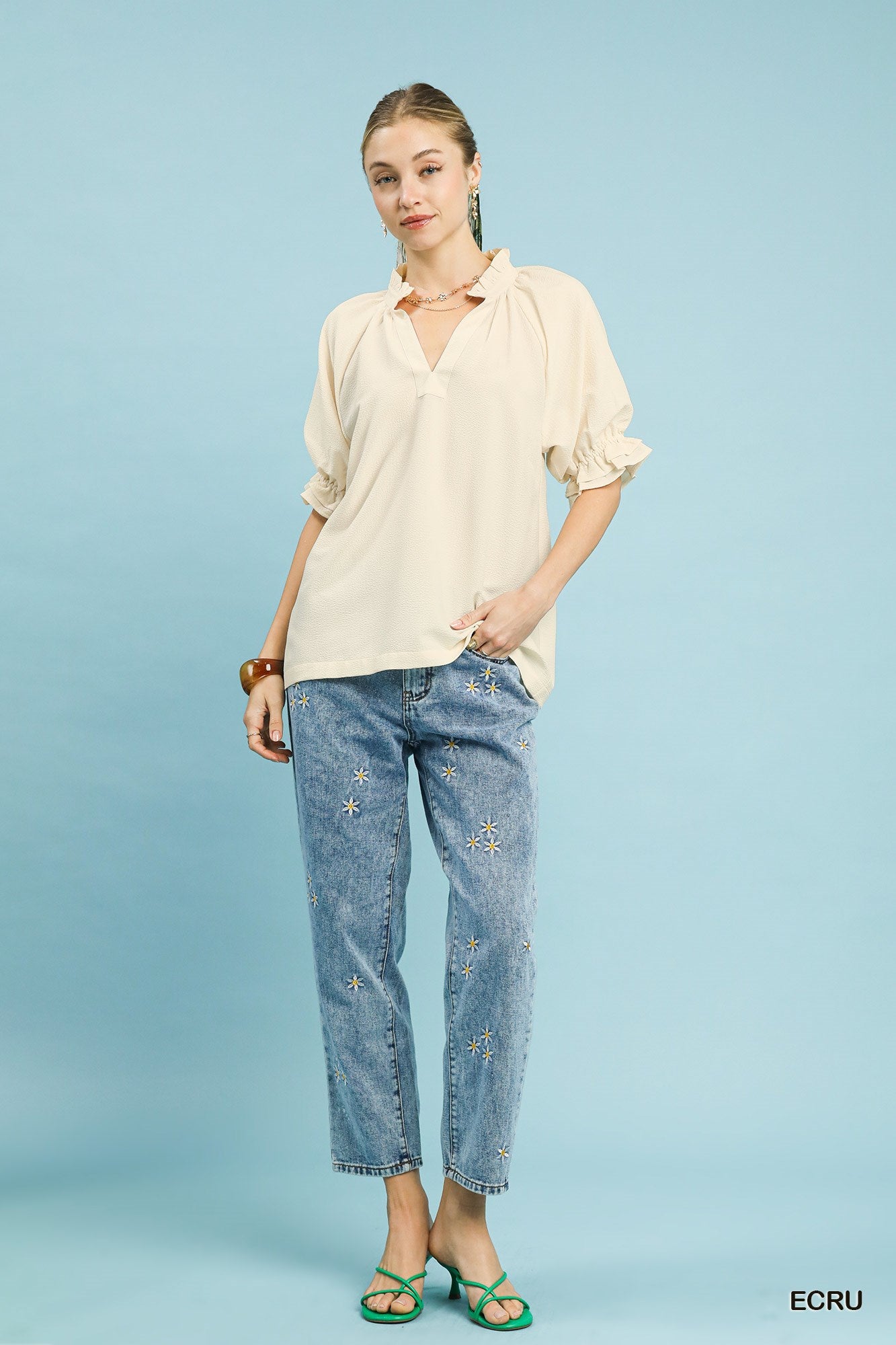 Ruffle Collar Puff Sleeve Top