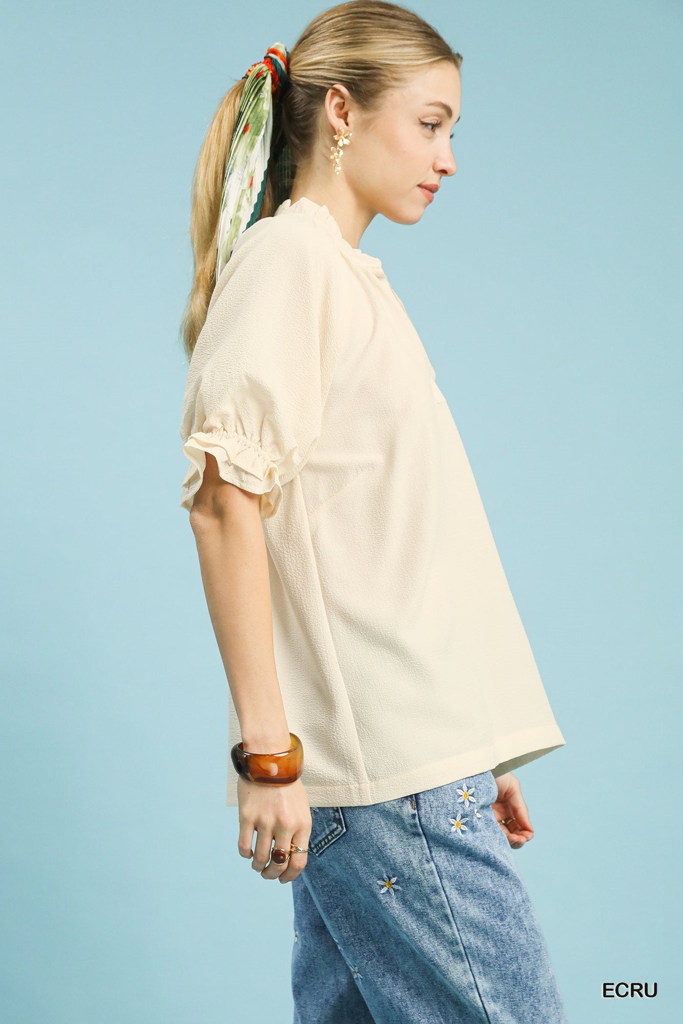 Ruffle Collar Puff Sleeve Top