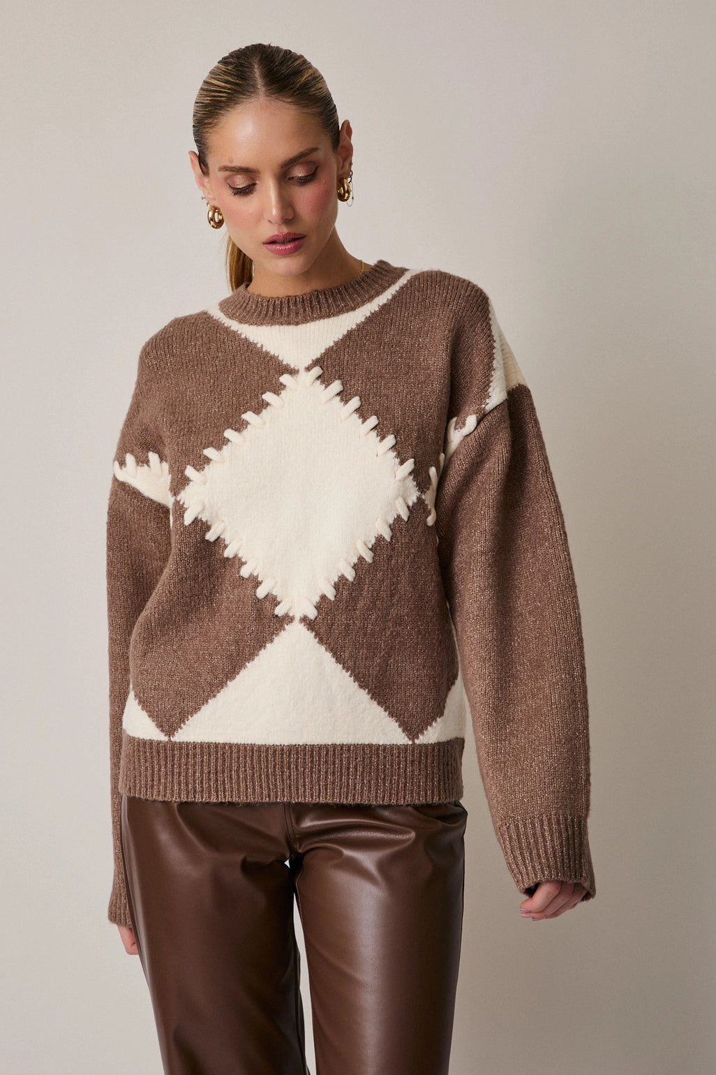 Round Neck Long Sleeve Argyle Sweater