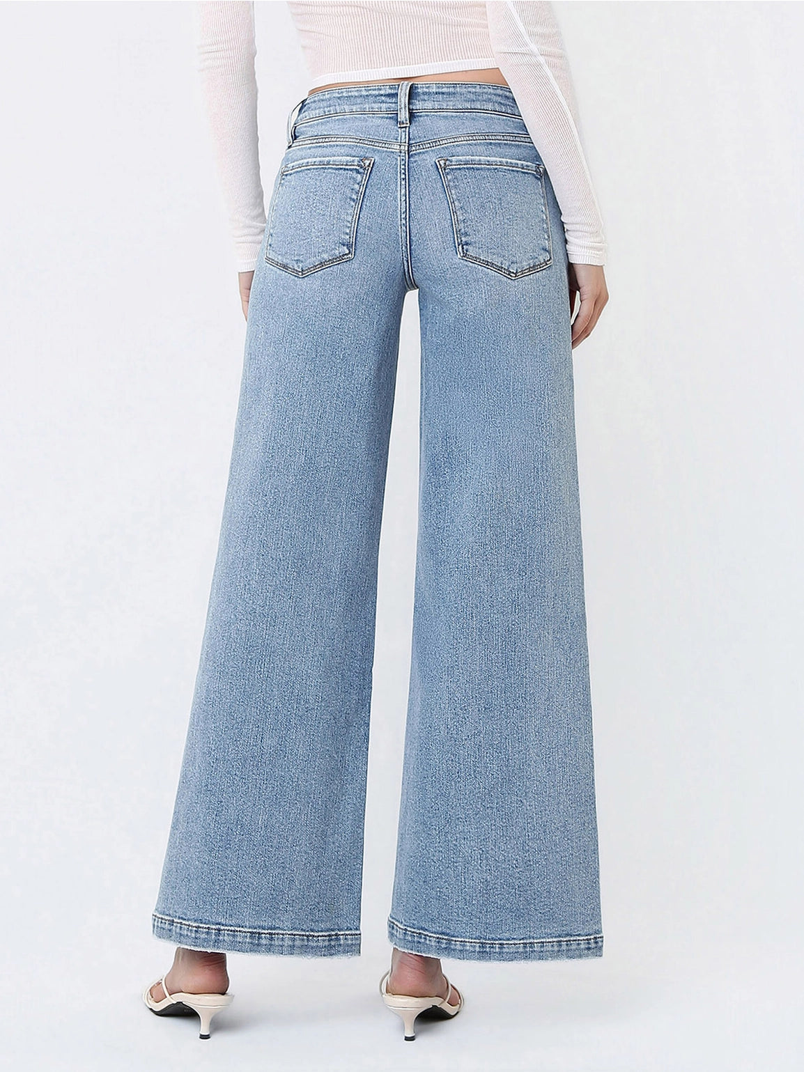 Mid Rise Seam Detail W Front Slit Hem Wide Jeans