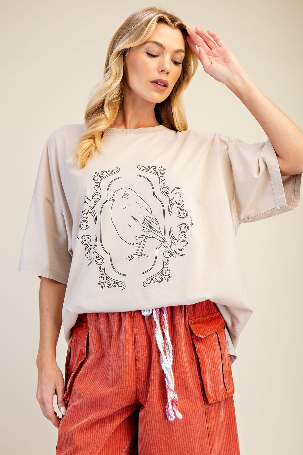 Bird Oval Boarder Graphic Tee